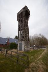 Een van de overgebleven luchtwachttorens bij Winschoten via Wikimedia Commons