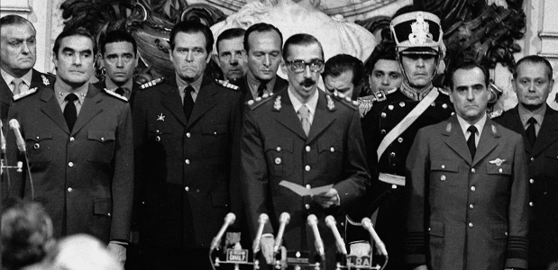 De presidentiële eed van Jorge Rafael Videla op 29 maart 1976