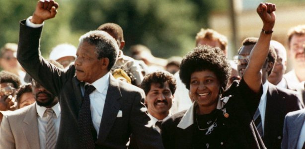 Nelson Mandela en zijn vrouw Winnie na zijn vrijlating in 1990. Bron: Flickr.