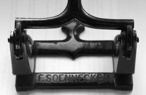 Antieke Soennecken perforator uit 1888
