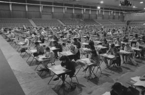 Geschiedenis van het eindexamen middelbaar onderwijs