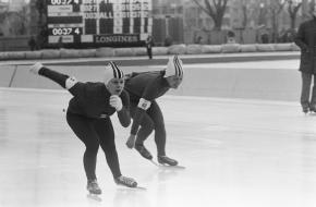 Oude schaatspakken
