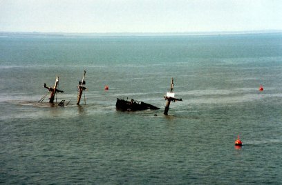 Het wrak van de Montgomery in 1991
