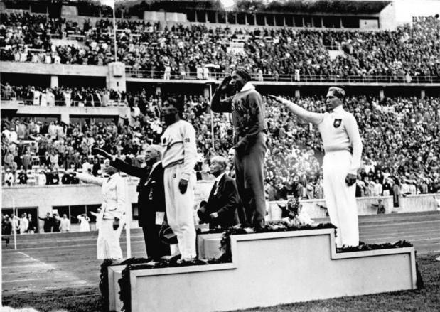Jesse Owens handen schudden