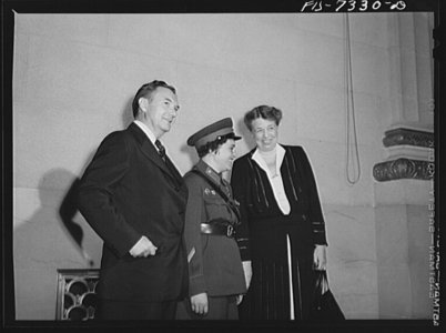 Lyudmila Pavlichenko en First Lady Eleanor Roosevelt 