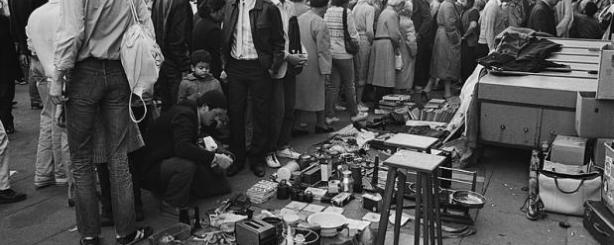 De vrijmarkt in Amsterdam, 1983.