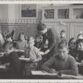 Leerlingen in een klaslokaal van de Nederlands-hervormde Bentinckschool